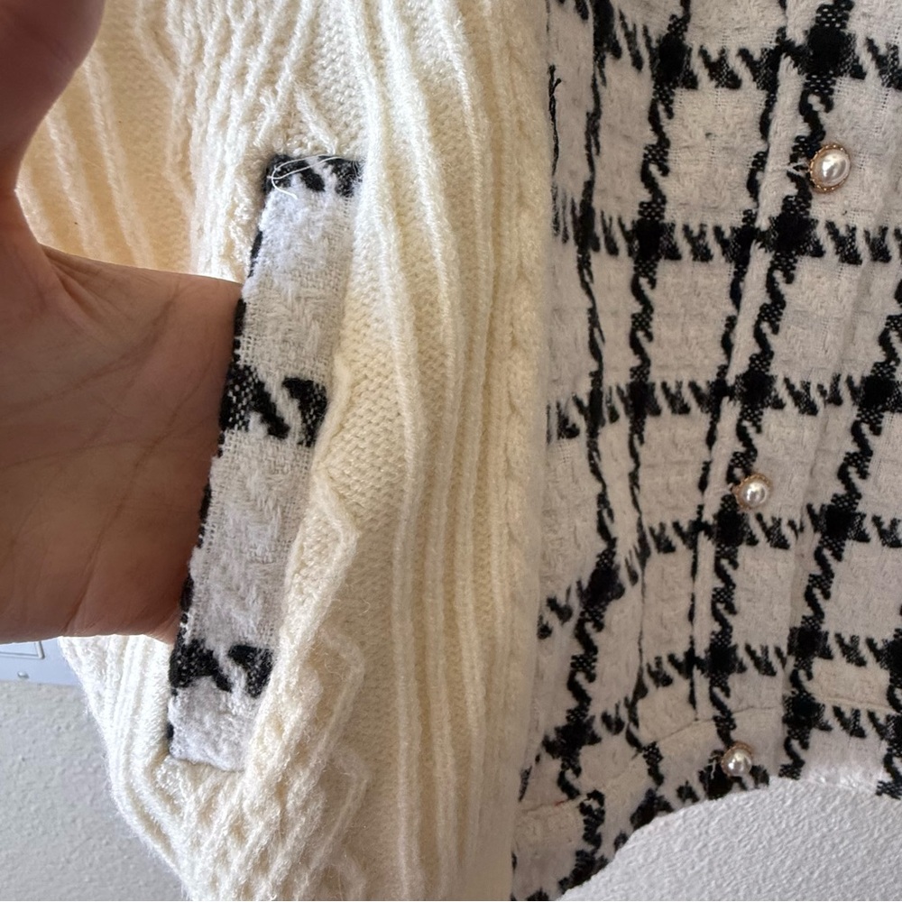 NWT Umgee Cream and Black Oversized Cardigan - Size Small - Picture 7 of 12